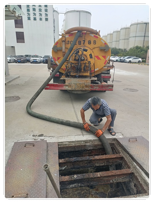雨湖隔油池清掏