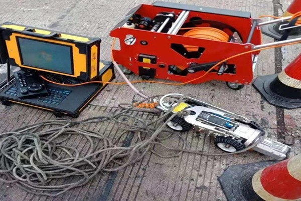 雨湖CCTV管道检测机器人